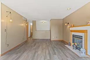 1726 Baintree Rd, Lake Summerset, IL 61019 - Photo 7