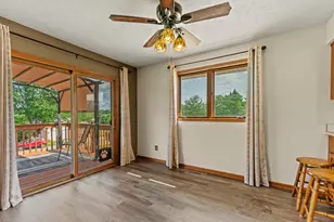 1726 Baintree Rd, Lake Summerset, IL 61019 - Photo 9