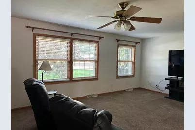 2002 Guiles Avenue, Mendota, IL 61342 - Photo 33