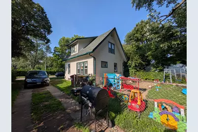 1811 Yonge, Rockford, IL 61103 - Photo 3