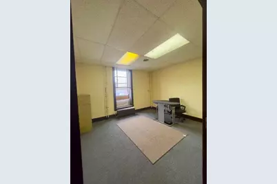 28 W Main Suite 1, Freeport, IL 61032 - Photo 3