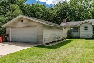 1712 Manchester Rd, South Beloit, IL 61080 - Photo 11