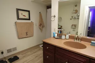 1431 Il Route 75 E, Freeport, IL 61032 - Photo 25