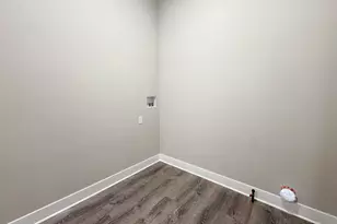 653 Yosemite Ave, Roscoe, IL 61073 - Photo 27