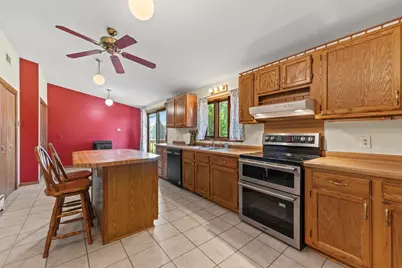 1005 Autumn Court, Lake Summerset, IL 61019 - Photo 11