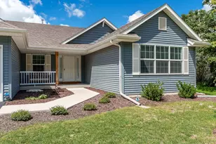 779 Boz Way, Belvidere, IL 61008 - Photo 3