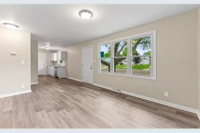 1450 Winter, Freeport, IL 61032 - Photo 5