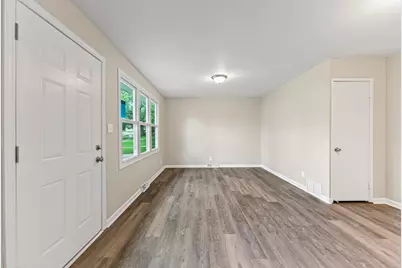 1450 Winter, Freeport, IL 61032 - Photo 3