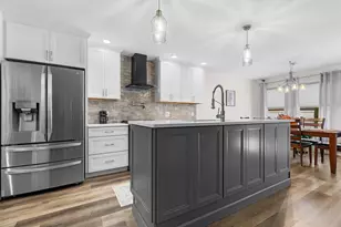 113 Taylor Ln, Thomson, IL 61285 - Photo 5