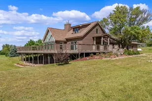 14949 Saunders Rd, Pecatonica, IL 61063 - Photo 3