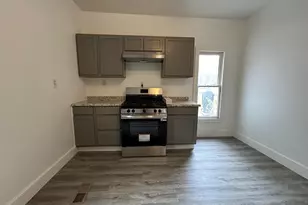 1519 Jackson St, Rockford, IL 61107 - Photo 9