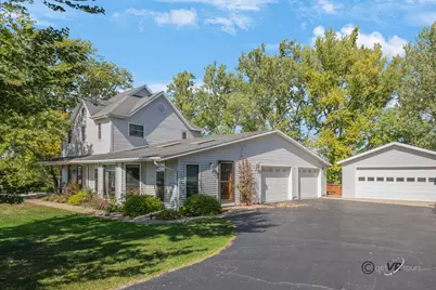 2472 W Red Oak Road, Freeport, IL 61032 - Photo 1