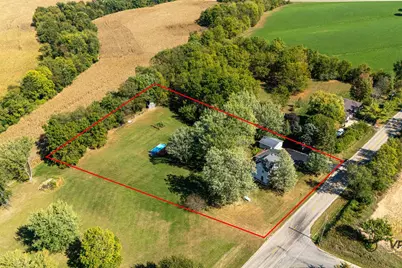 2472 W Red Oak Road, Freeport, IL 61032 - Photo 39