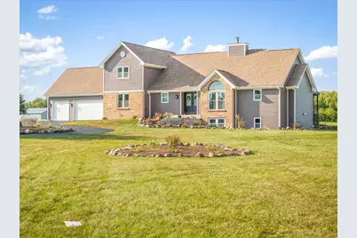 9281 Auburn Road, Winnebago, IL 61088 - Photo 3