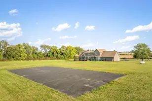 9281 Auburn Rd, Winnebago, IL 61088 - Photo 59