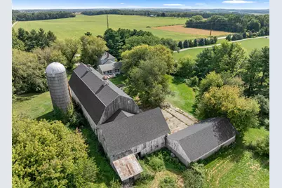 1610 Town Hall Road, Beloit, WI 53511 - Photo 43