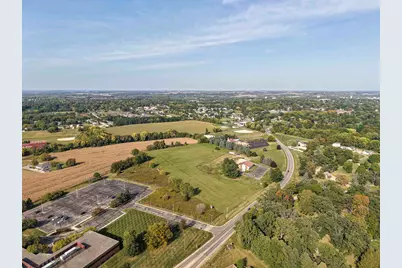2810 W Pearl City Road, Freeport, IL 61032 - Photo 7