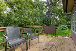 127 Walnut Hill Dr, Galena, IL 61036 - Photo 9