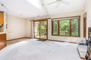 127 Walnut Hill Dr, Galena, IL 61036 - Photo 5