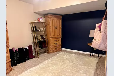 719 N Greenfield Drive, Freeport, IL 61032 - Photo 29