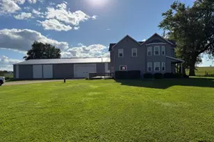 312 E Buckeye, Dakota, IL 61018 - Photo 3