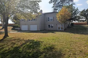 31457 Straw School Rd, Shannon, IL 61078 - Photo 3