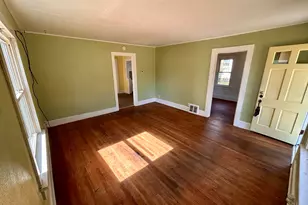 2216 N Ct, Rockford, IL 61103 - Photo 9