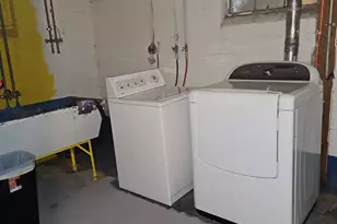 627 Paris Ave, Rockford, IL 61107 - Photo 15