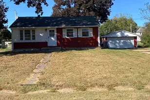 1816 Ontario Ave, Savanna, IL 61074 - Photo 5