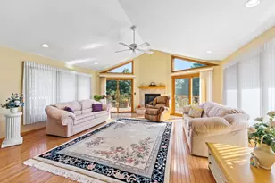 810 Southgate Dr, Lake Summerset, IL 61019 - Photo 3