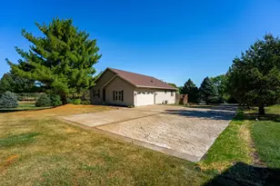 810 Southgate Dr, Lake Summerset, IL 61019 - Photo 31