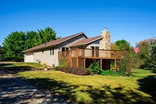 810 Southgate Dr, Lake Summerset, IL 61019 - Photo 1