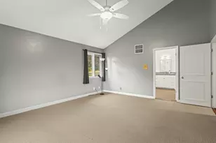 9104 E Weber Rd, Ridott, IL 61067 - Photo 31