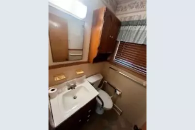 1244 Lacresta Drive, Freeport, IL 61032 - Photo 7