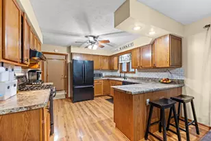 1397 Pier Dr, Lake Summerset, IL 61019 - Photo 9