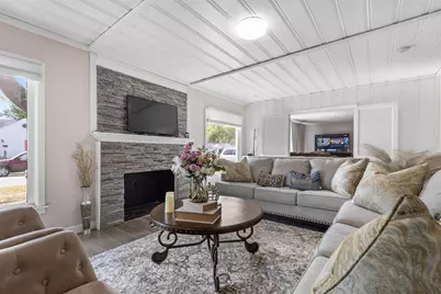 2920 Buckingham Drive, Rockford, IL 61107 - Photo 3