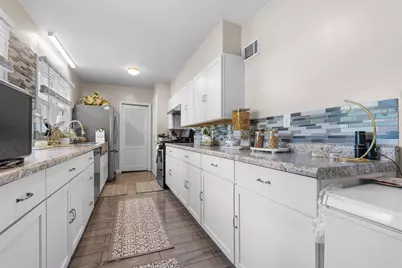 2920 Buckingham Drive, Rockford, IL 61107 - Photo 7