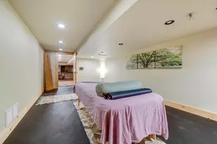 409 N State St, Franklin Grove, IL 61031 - Photo 91