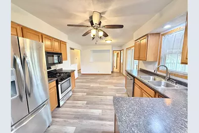10620 Grover Oaks Road, Roscoe, IL 61073 - Photo 9