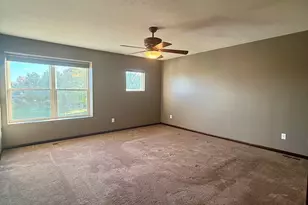 714 Greenlee Ct, Winnebago, IL 61088 - Photo 23