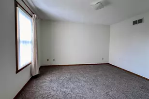 6497 Maeve Ln, Rockford, IL 61107 - Photo 9