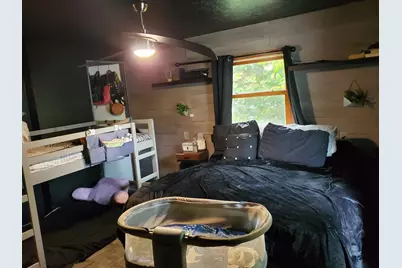 3212 Searles Avenue, Rockford, IL 61101 - Photo 9