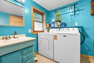 411 S Walnut Ave, Forreston, IL 61030 - Photo 11