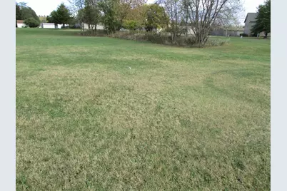 1820 S Yellow Creek Court, Freeport, IL 61032 - Photo 3