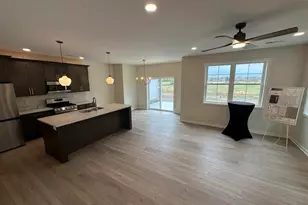 3156 S Bartells Dr, Beloit, WI 53511 - Photo 9