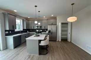 3154 S Bartells Dr, Beloit, WI 53511 - Photo 9