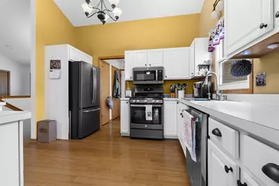 7801 Hawks View Drive, Machesney Park, IL 61115 - Photo 7