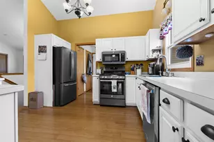 7801 Hawks View Dr, Machesney Park, IL 61115 - Photo 7