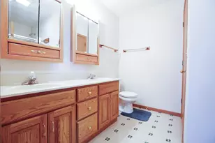 710 Otter Creek Dr, Milledgeville, IL 61051 - Photo 3