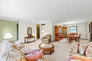 295 Forestcliff Ct, Lake Summerset, IL 61019 - Photo 5